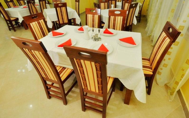 Camves Inn سيغيتو مارماتيي المظهر الخارجي الصورة