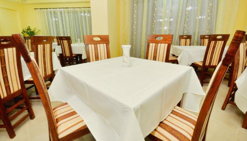 Camves Inn سيغيتو مارماتيي المظهر الخارجي الصورة